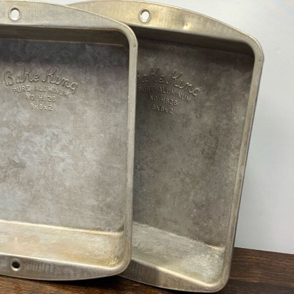 Bake King 2 set pure aluminum 8X8X2 pans - Picture 3 of 5